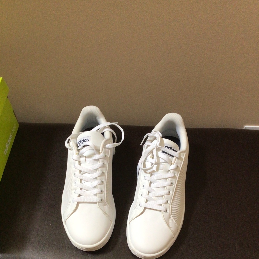 Men’s Adidas sneakers